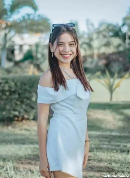 Jazmine Profile image 2